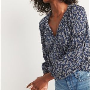 Old Navy Ruffled Crinkle-Textured Poet Blouse